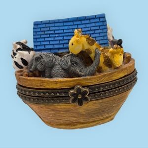 Vintage Noah's Ark Animal Trinket Box with Dove Inside Resin Colorful